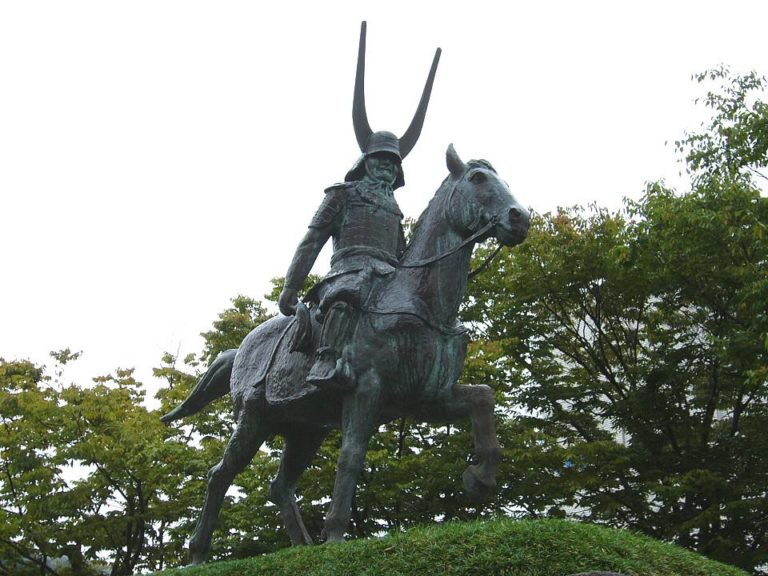 井伊直政の像（彦根駅前）の拡大画像戦国ガイド ブログについて戦国ガイド　RSS