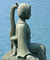 鶴姫の銅像